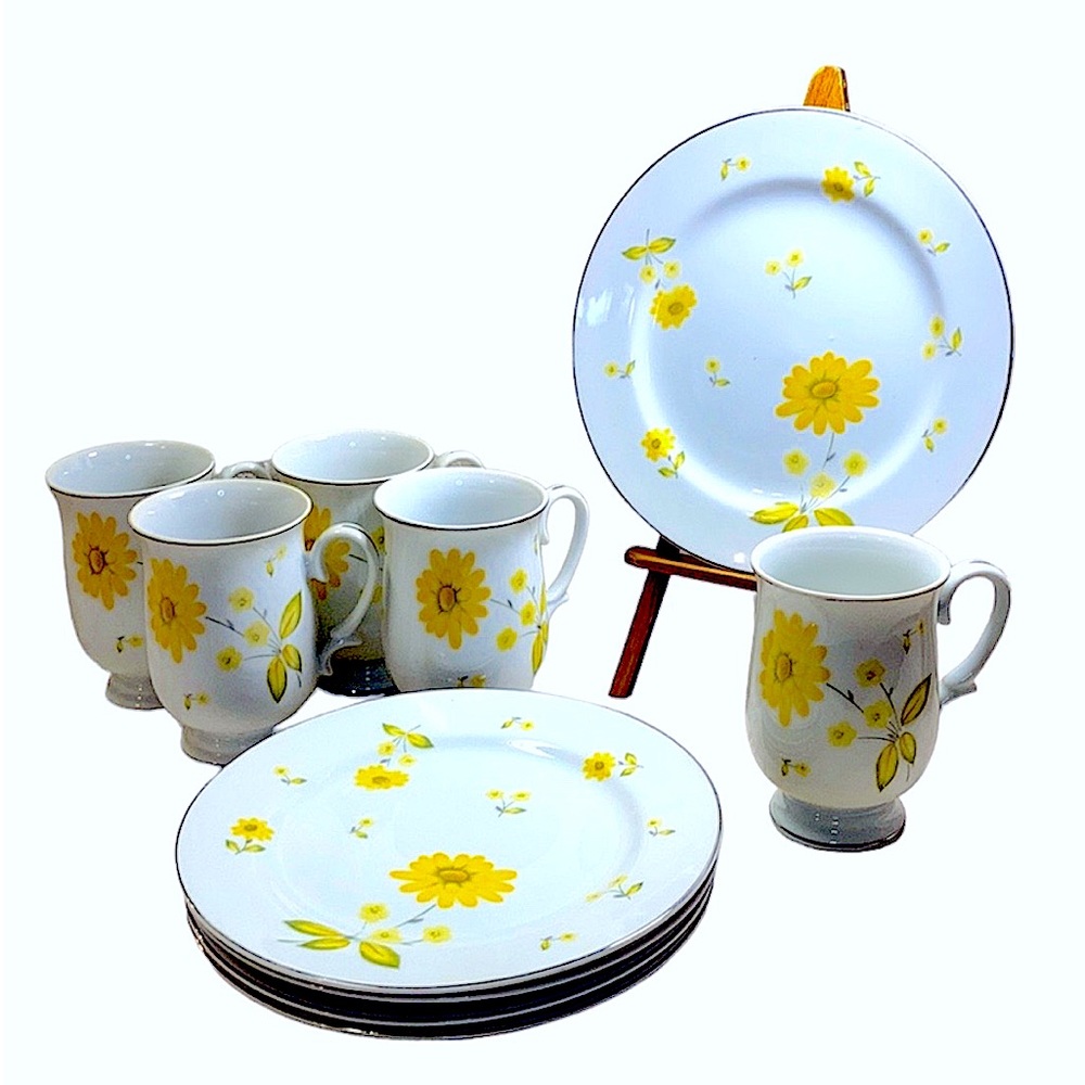 🎉HP🎉Sheffield Dishes Sunshine Pattern
